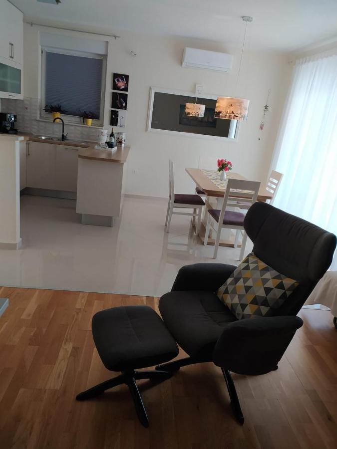 شقة Apartman Pejic,Makarska,Veliko Brdo المظهر الخارجي الصورة